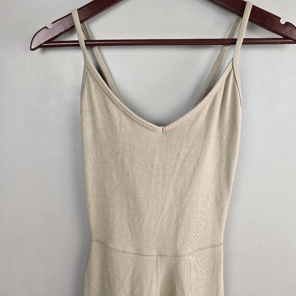 OLD NAVY Powerchill Workout Activewear‎ Jumpsuit Tan Slight Green Womens Size L - Picture 5 of 16